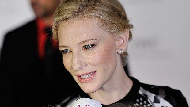Cate Blanchett incidente in casa con una motosega Ferita alla testa