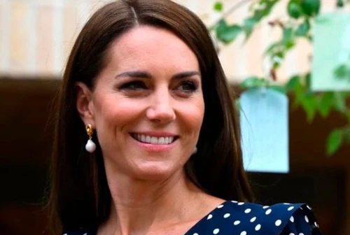 I 42 anni della futura regina Kate sobri ma preoccupati per un possibile regalino del cognato Harry