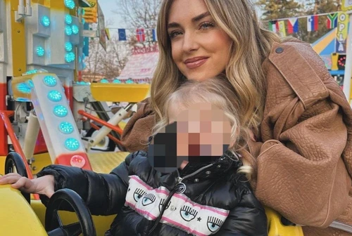 Influencer e vip che mostrano i figli sui social ecco qual è il reale effetto sui minori