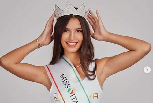 Miss Italia è figlia di un senatore della Lega Scoppia la polemica e Francesca Bergesio si difende così