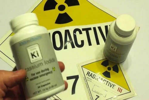 Corsa allacquisto delle pillole allo iodio contro le radiazioni nucleari dallUcraina tra psicosi e rischi del faidate