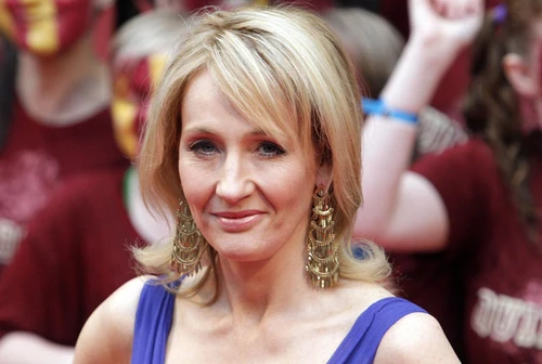 JK Rowling minacciata e accusata di transfobia Disposta a farmi arrestare per poter parlare di sesso biologico