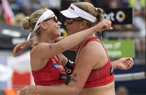 Ci impediscono di gareggiare in bikini le giocatrici di Beach volley boicottano il World Tour in Qatar