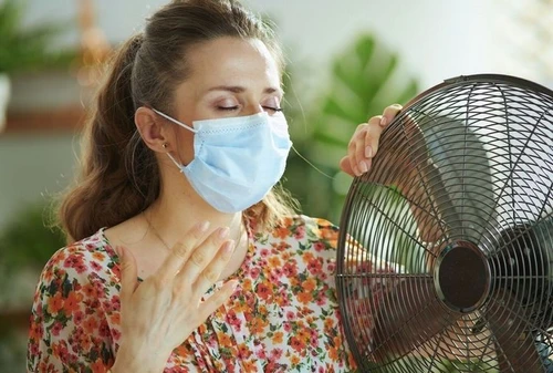 Proteggersi dal gran caldo durante la pandemia