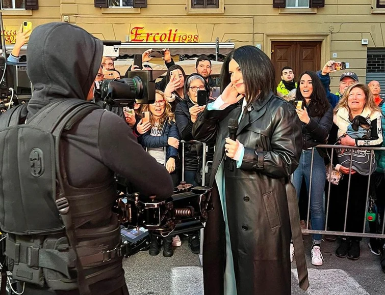 Fiorello e Laura Pausini esilaranti in La bigottitudine si fanno beffe della censura