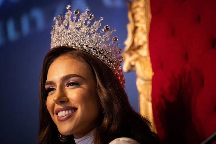 Scandalo molestie a Miss Universo stavolta le candidate dicono Basta Umiliate e degradate