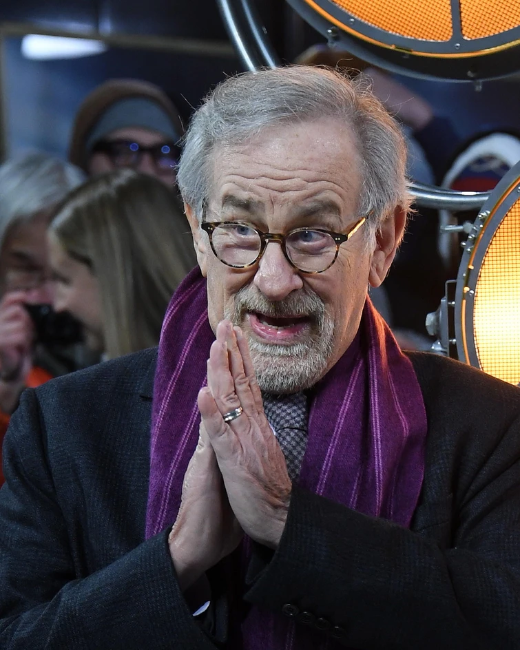 Spielberg  inimmaginabile una simile barbarie contro gli ebrei