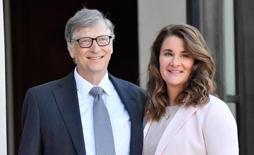 Bill e Melinda Gates annunciano la fine del loro matrimonio Ecco chi è stato a chiedere il divorzio e le cifre in ballo
