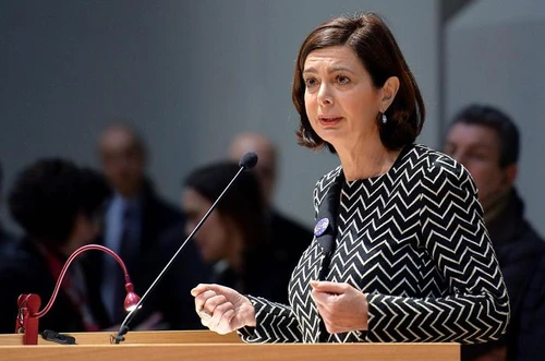 Ingresso vietato alle donne lira delle deputate e la richiesta di intervento rivolta al premier Draghi