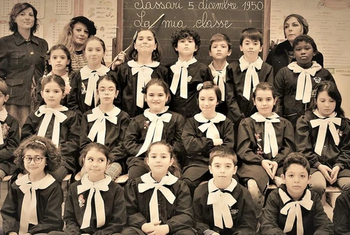 Anna Frank deve sorridere nel calendario dei bambini 12 figure del 900 che hanno fatto la Storia