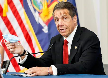 Andrew Cuomo e gli altri uomini di potere che non hanno ancora capito cosa sia una molestia