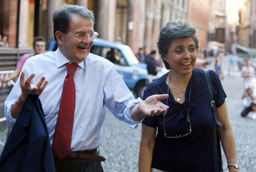 Addio a Flavia Franzoni moglie e gran consigliera di Prodi quel giorno in cui tirò le orecchie al marito premier