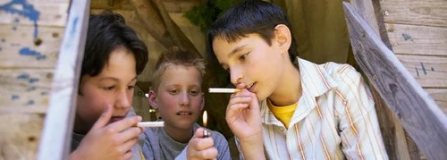 Adolescenti motivazioni e abitudini al fumo