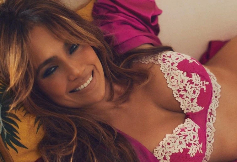 Jennifer Lopez go home le accuse rivolte alla popstar da Verona fanno il giro del mondo