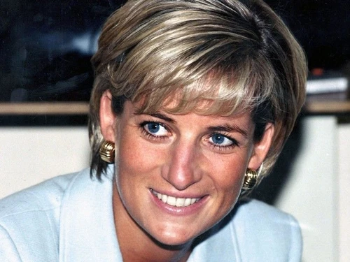 I nuovi video di Lady Diana confidò alla regina nozze senza amore e chiese a Camilla di lasciar perdere suo marito