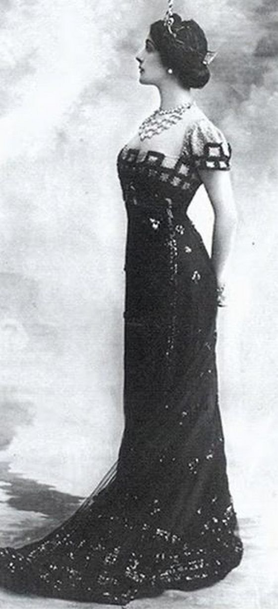 Lina Cavalieri era considerata la donna più bella del mondo una incredibile vita