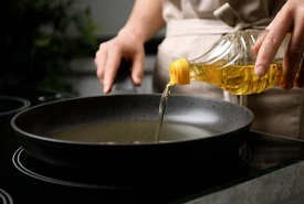 Quante volte è possibile riutilizzare lo stesso olio di frittura (prima di smaltirlo correttamente)
