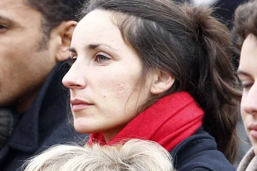 Guai per un ministro del governo Macron la nipote di Mitterrand lo accusa di stupro