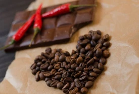 La dieta salvacuore pasta peperoncino cioccolata e caffè ma nelle giuste dosi