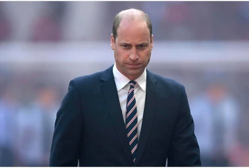 Monarchia britannica sempre più indigesta ai sudditi il principe William fischiato a Wembley