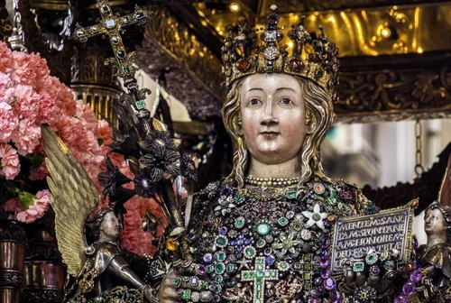 Catania regina di fede e folklore per la Festa di SantAgata unesperienza unica più che una sagra