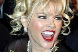 Anna Nicole Smith una vita al limite ascesa crollo e morte di una donna in cima al mondo
