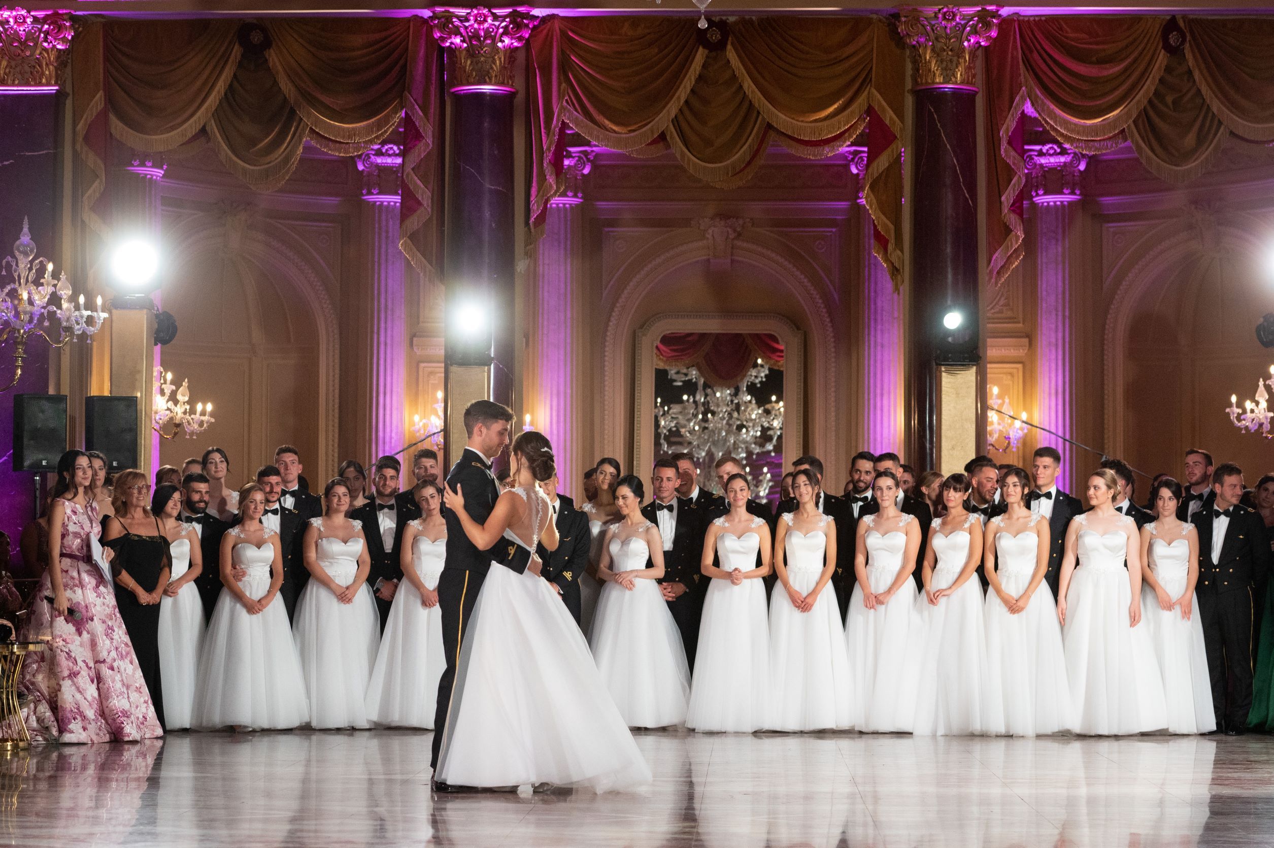 Elena Schipani principessa per una notte al Ballo dell'Opera di Vienna