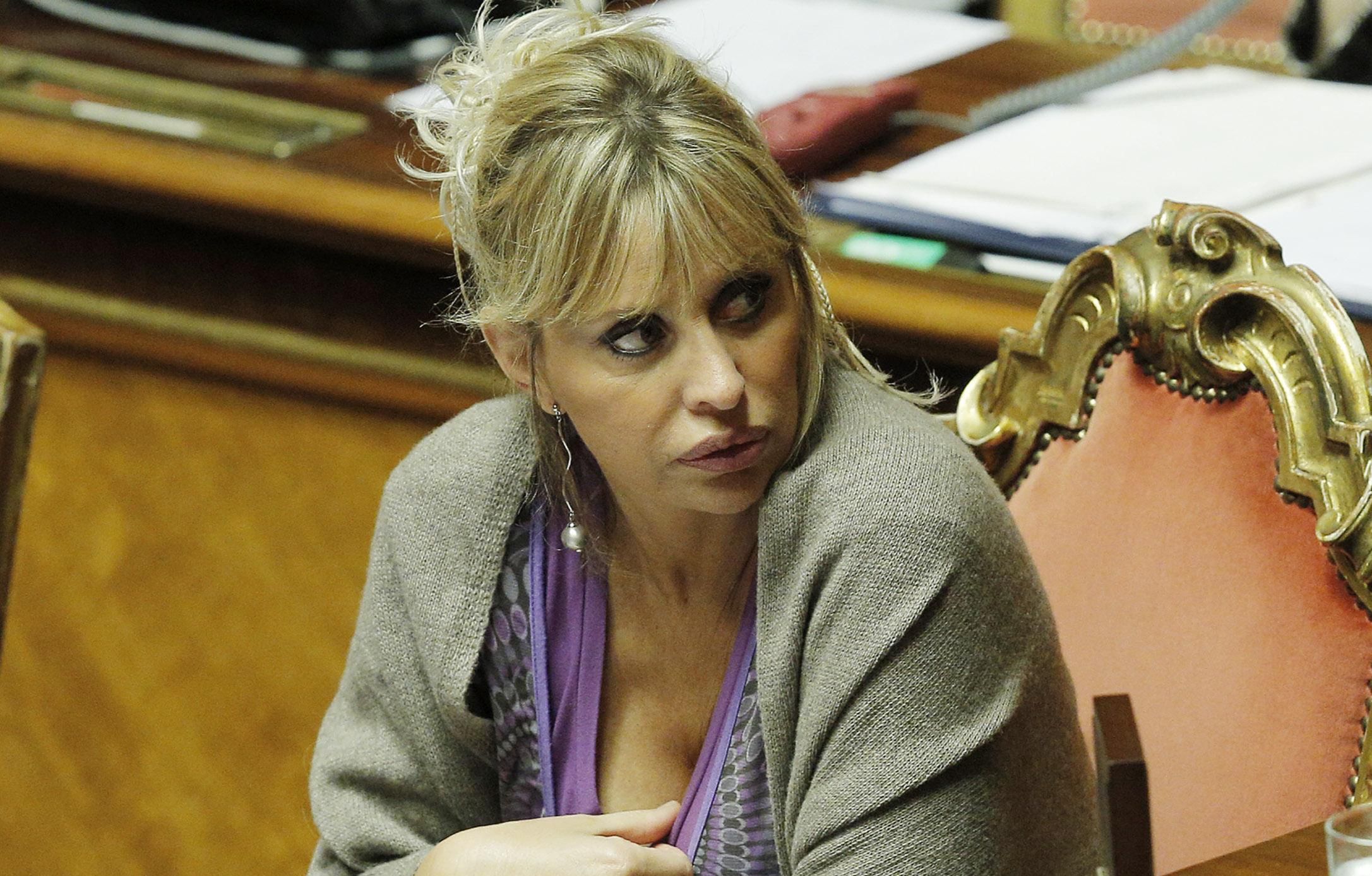 Alessandra Mussolini no maschio femmina