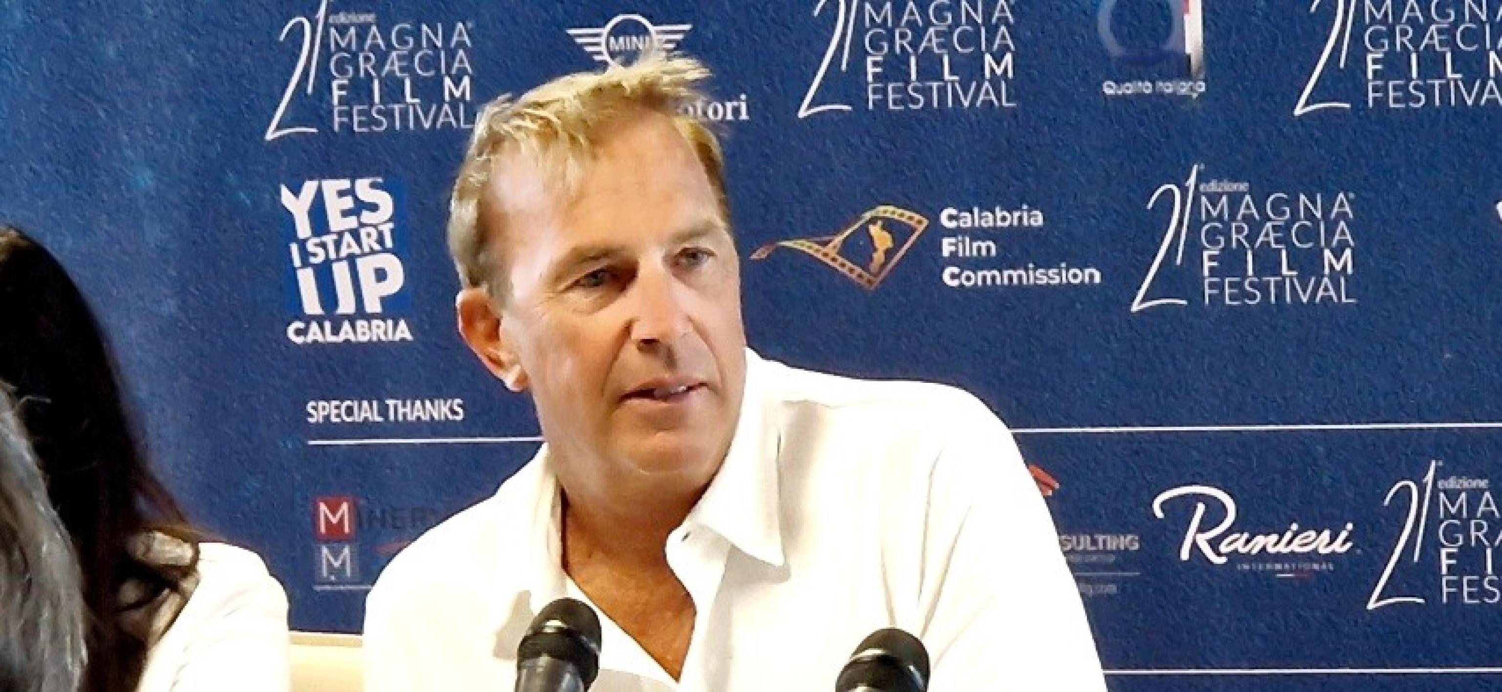  Kevin Costner e le donne nei western