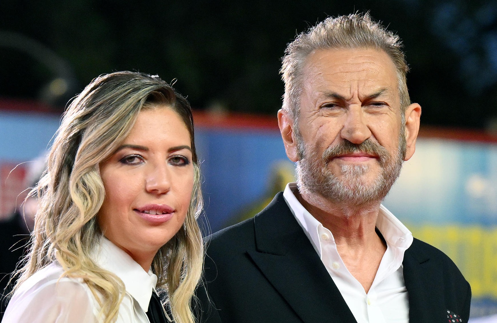 Addio alla tristezza: chi è la nuova compagna di Marco Giallini. Sono inseparabili