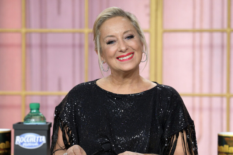 Carolyn Smith: “Della Tac ho fatto un balletto. La danza aiuta a combattere e a non sentirsi soli, è una terapia per i malati” Carolyn Smith: “Della Tac ho fatto un balletto. La danza aiuta a combattere e a non sentirsi soli, è una terapia per i malati”