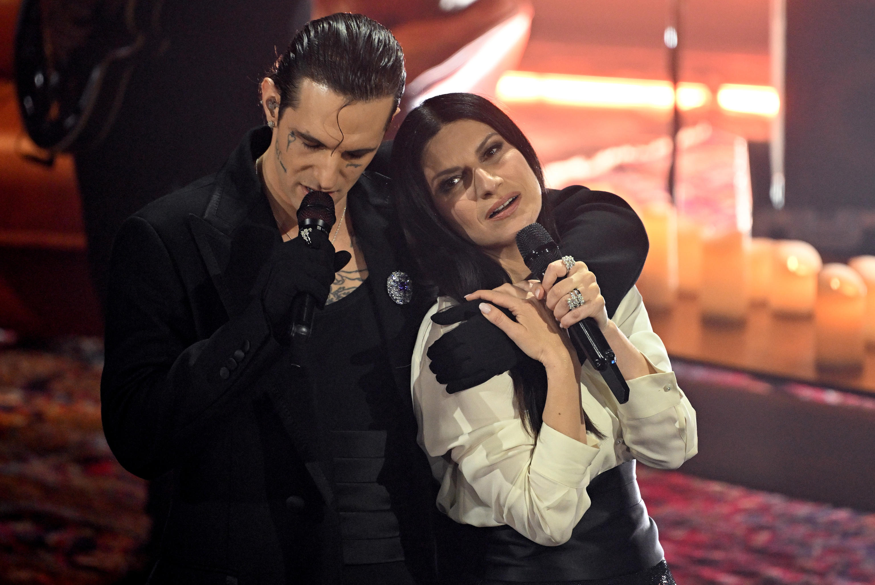 sanremo 2026 esplode sui socia finora 29 milioni di interazioni i picchi con elettra lamborghini e achille lauro ma il pi249 citato 232 un altro da Milleunadonna.it sanremo 2026 esplode sui socia finora 29 milioni di interazioni i picchi con elettra lamborghini e achille lauro ma il pi249 citato 232 un altro