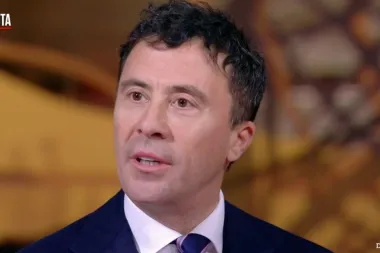 Italo Bocchino durante una puntata di "Piazza Pulita"