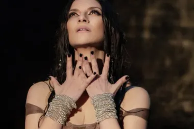 Laura Pausini addio ai social