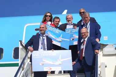 Neos, al via il volo diretto Bari-New York