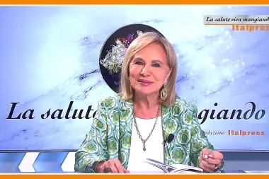 La Salute Vien Mangiando - Le fragole, un grande aiuto in estate