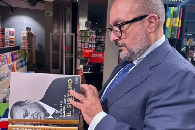 “Il sultano. La vita di Recep Tayyip Erdogan”, uscito il nuovo libro di Gennaro Sangiuliano