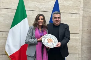 Santanchè incontra l’omologo albanese: “Insieme per un comparto sostenibile e diversificato”