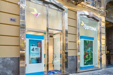 Optima inaugura il primo flagship store a Napoli, aperto punto vendita in Corso Umberto
