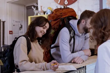 Turismo, alberghi in calo e affitti brevi in forte espansione