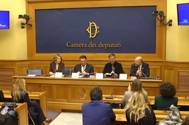 Beppe Convertini racconta in un libro l’Italia dei piccoli borghi