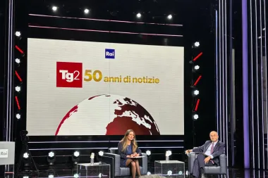 Il Tg2 festeggia i suoi primi 50 anni. Preziosi “L’obiettivo è fare sempre informazione di qualità” / Video