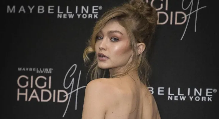 Gigi Hadid - Ansa
