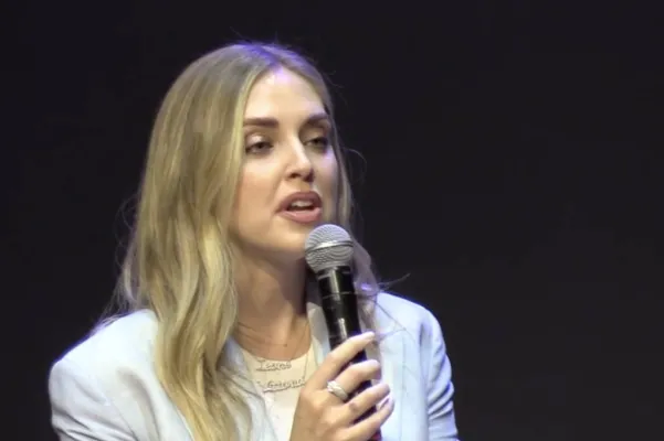 Chiara Ferragni all'iniziativa Codacons "Oltre il silenzio"
