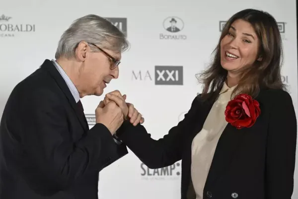 Vittorio Sgarbi e Sabrina Colle (Ansa)