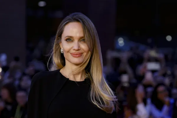angelina-jolie-ansa