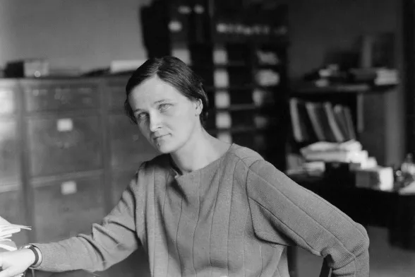 Cecilia Payne (Foto Smithsonian Institution/Science Service, restored by Adam Cuerden - Air and Space Museum online gallery)