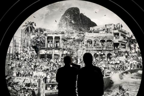 Intesa Sanpaolo, alle Gallerie d’Italia “Chi sei, Napoli?” di JR