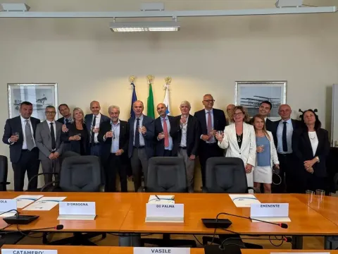 Firmato il Contratto di Programma tra Enac e AdP, 218 milioni per gli aeroporti pugliesi