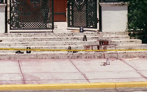 Ventotto anni fa l’omicidio di Gianni Versace davanti alla sua villa di Miami Beach